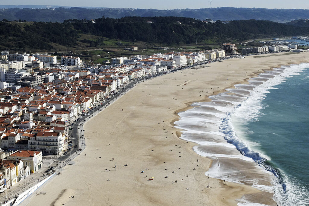 Tuk Tuk Fun Tours - Nazaré Private Tour by Car or Van